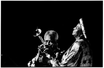 vmJazzMakebaDizzy017.jpg